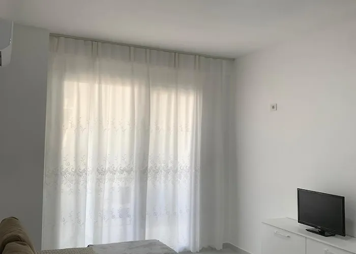 Casa Coral - * Shëngjin
